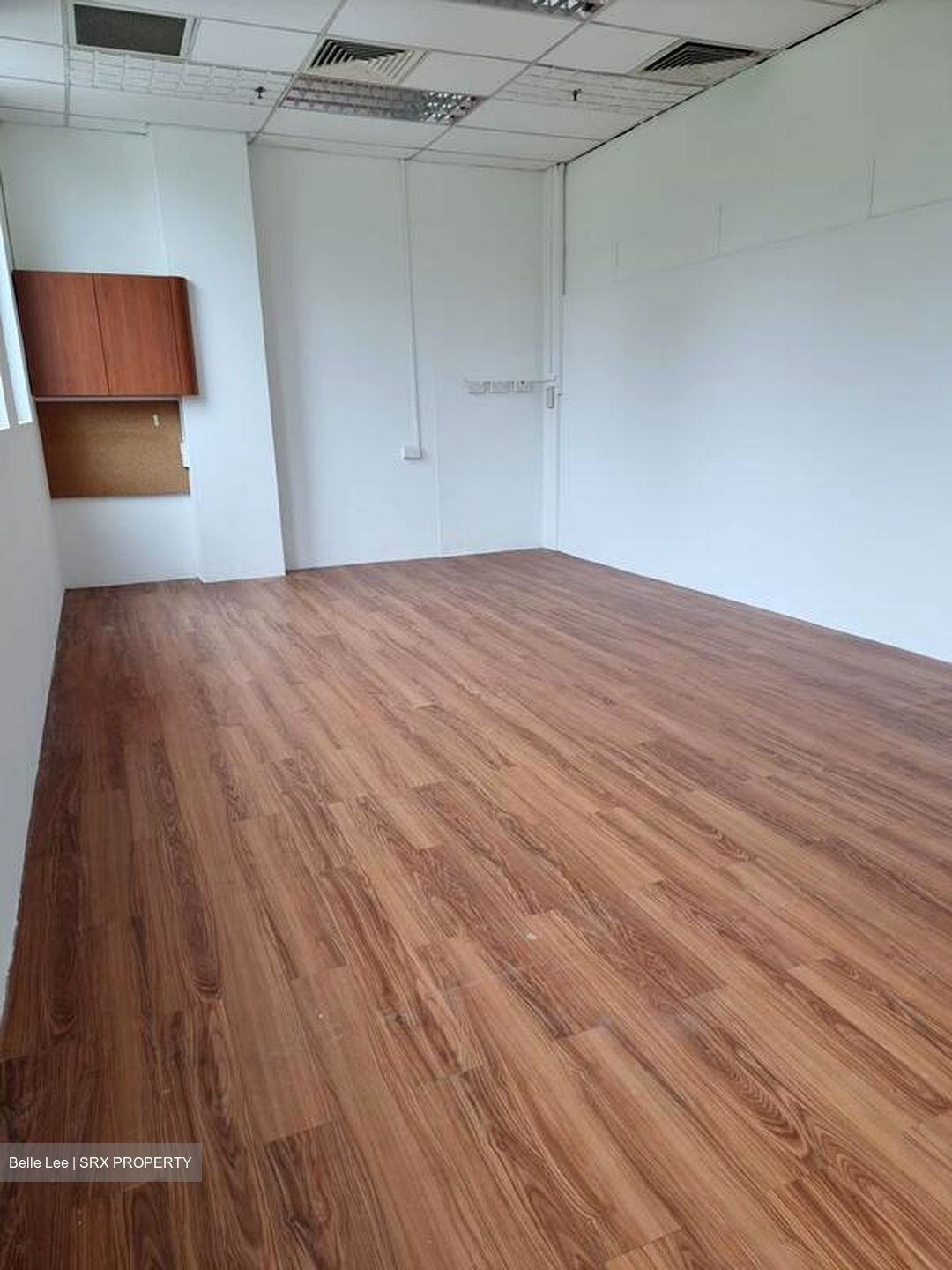 Highland Centre (D19), Office #567471081